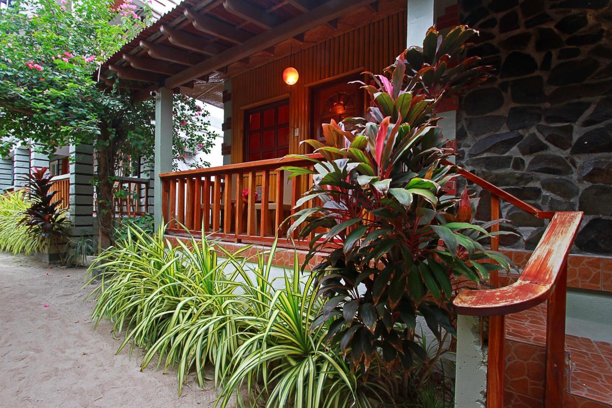 Nigi Nigi Too Beach Resort Balabag  Exterior foto